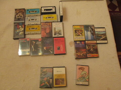 Lot 30 cassettes audio musique, chansons 10 Herblay (95)