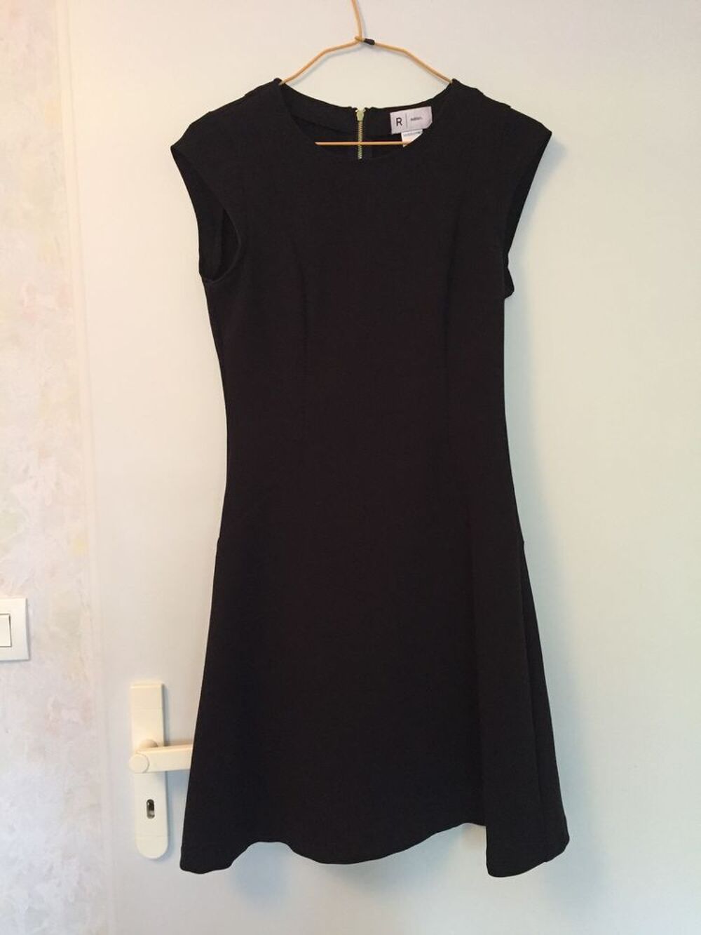 Robe noire sans manches - Taille 34 Vêtements
