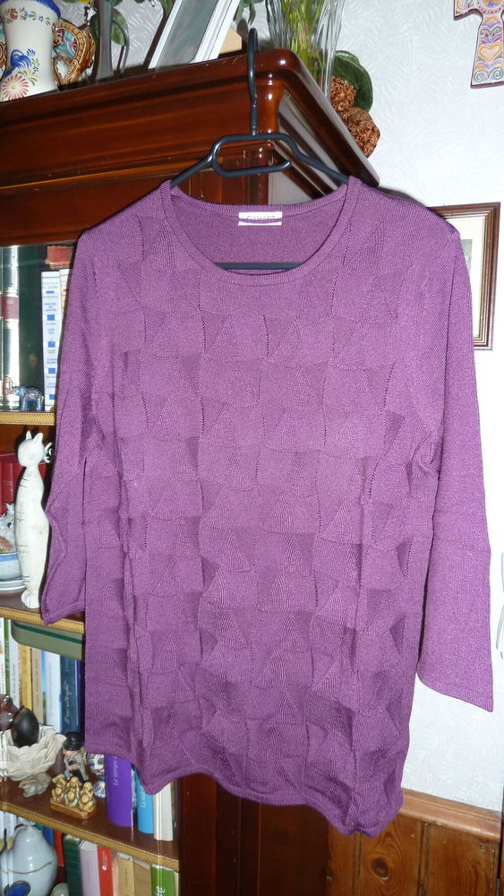 Pull femme aux manches trois quart "DAMART". Vêtements