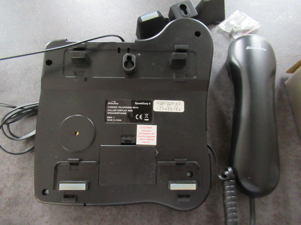 T&eacute;l&eacute;phone filaire Binatone speak easy 5 Tlphones et tablettes