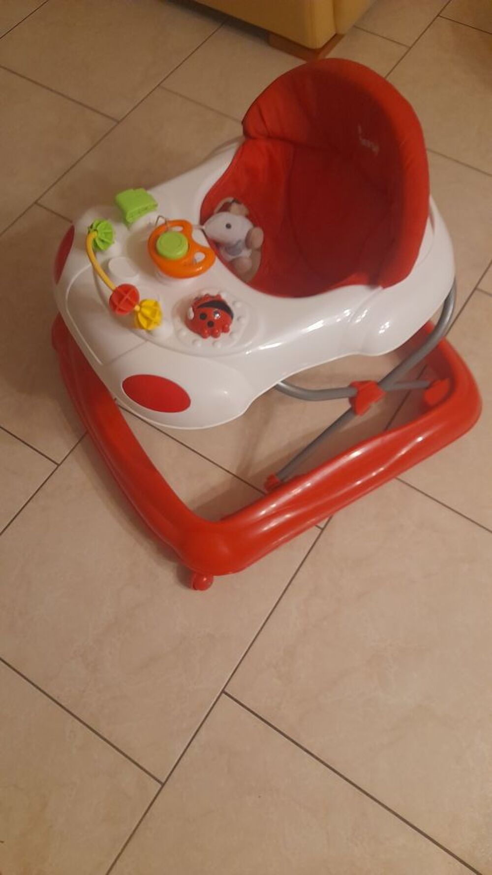 Youpala trotteur. Mobilier enfants