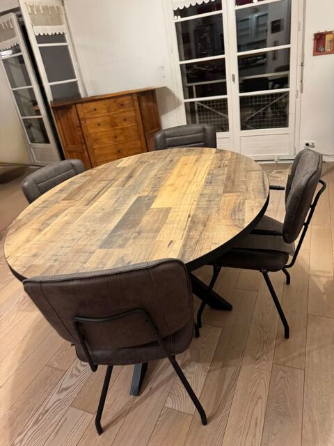 Table salle à manger + chaises 850 Vannes (56)