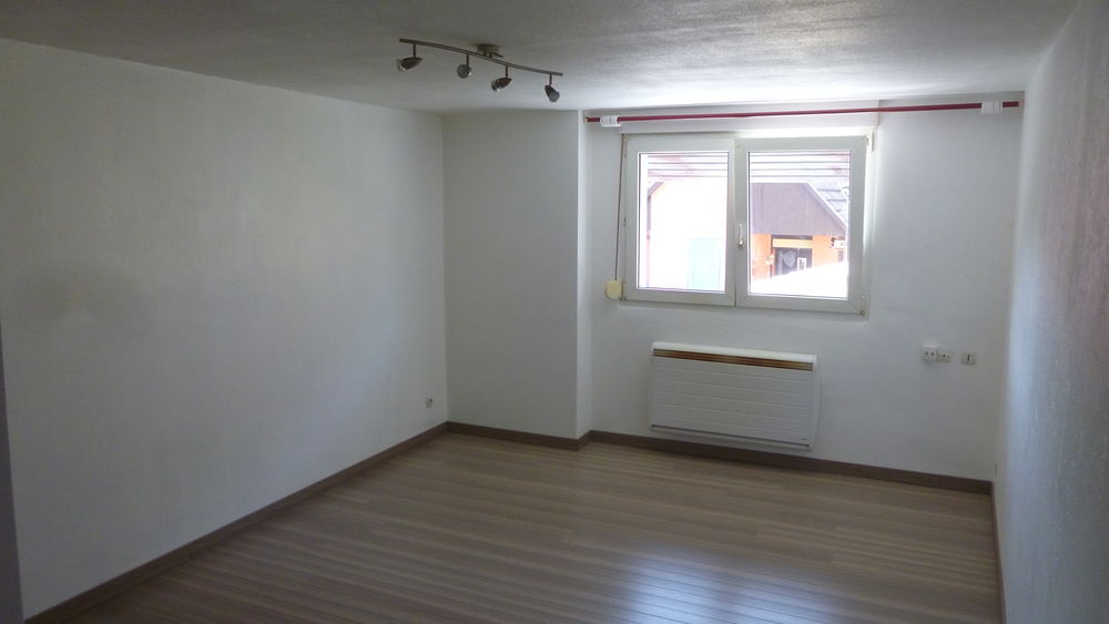 Location Appartement APPARTEMENT F2-1°étage WITTENHEIM CENTRE Wittenheim