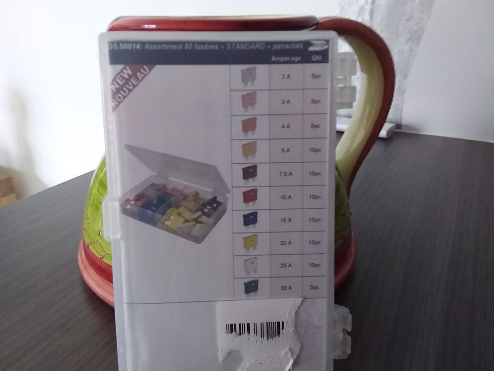 Boite 80 fusibles. Bricolage