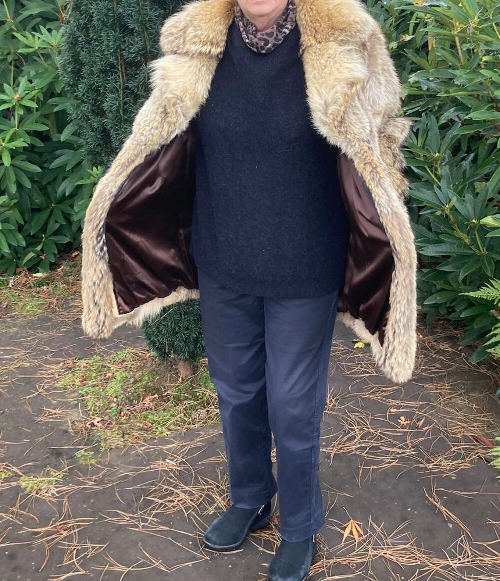 Veste v&eacute;ritable coyote Vêtements