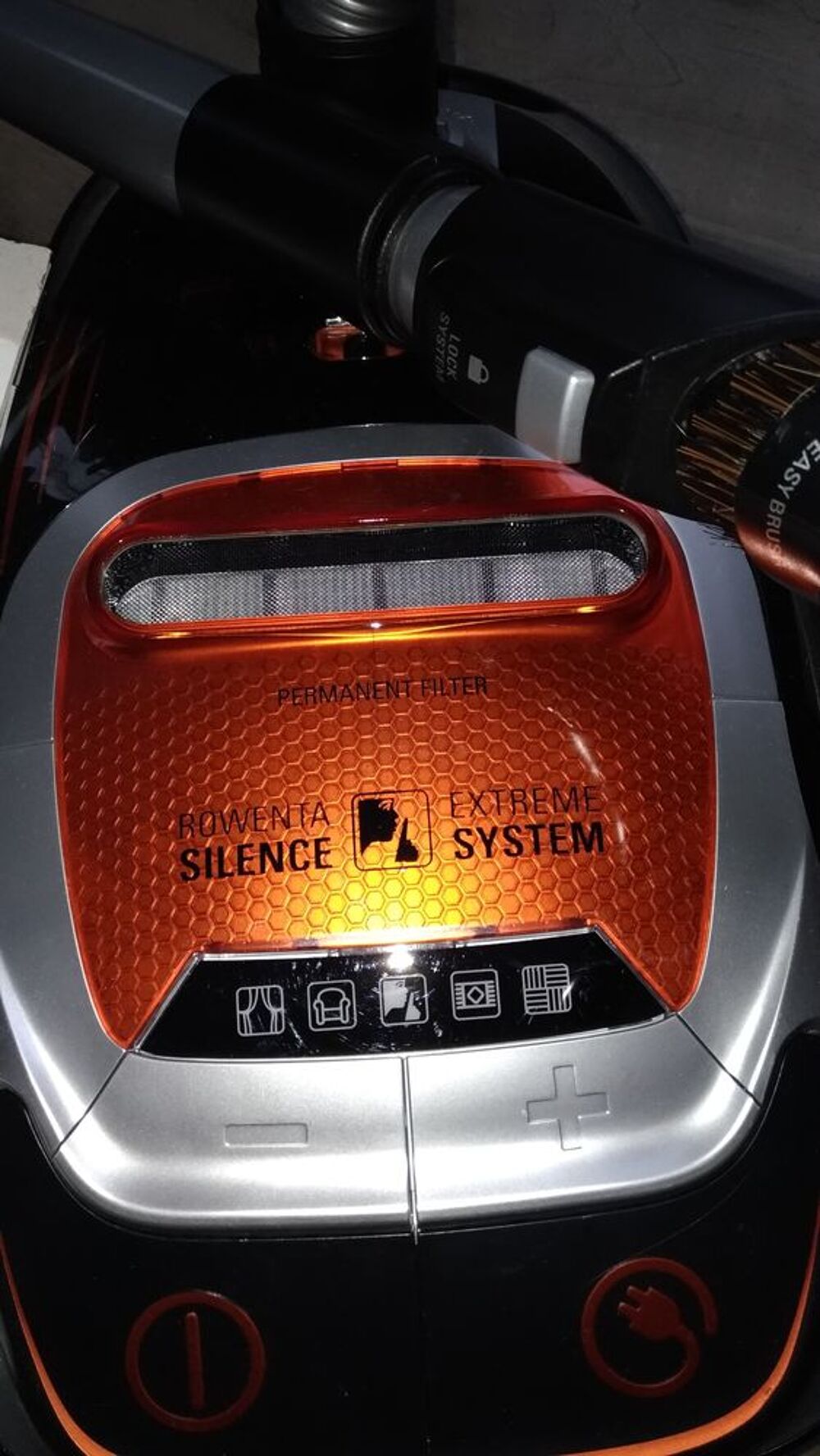 Aspirateur traineau Rowenta Silence Force sous garantie Electroménager