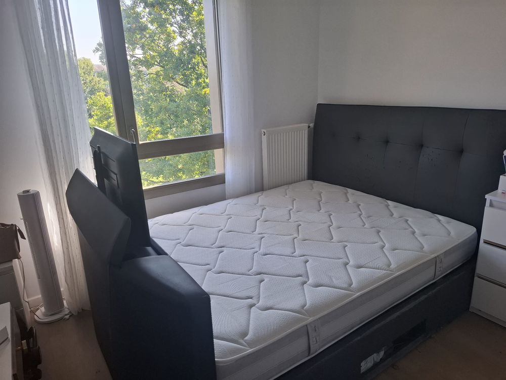 Lit double 160x200 avec fonctionnalit&eacute;s int&eacute;gr&eacute;es Meubles