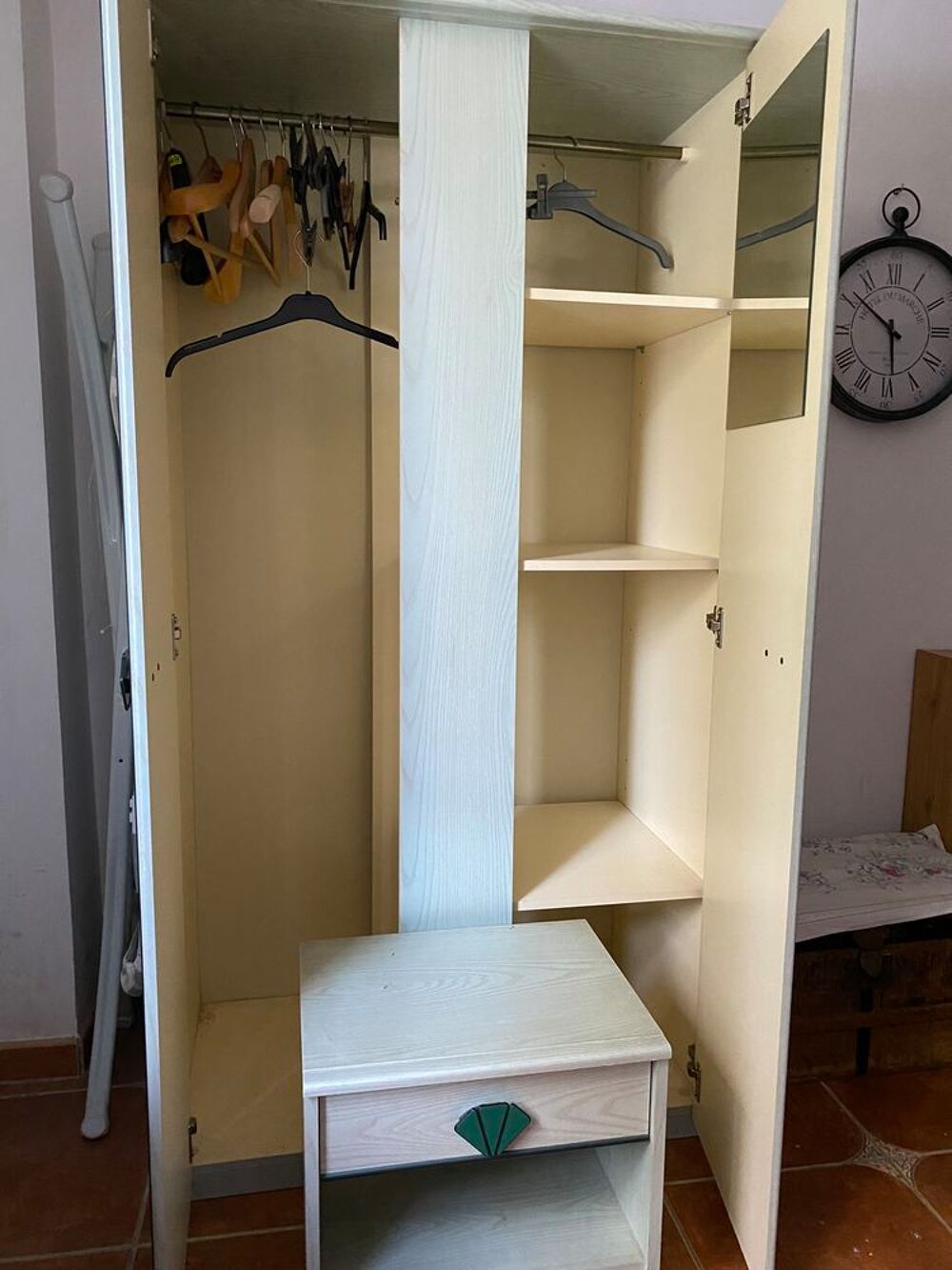 Achetez armoire / penderie + occasion, annonce vente à Grasse (06