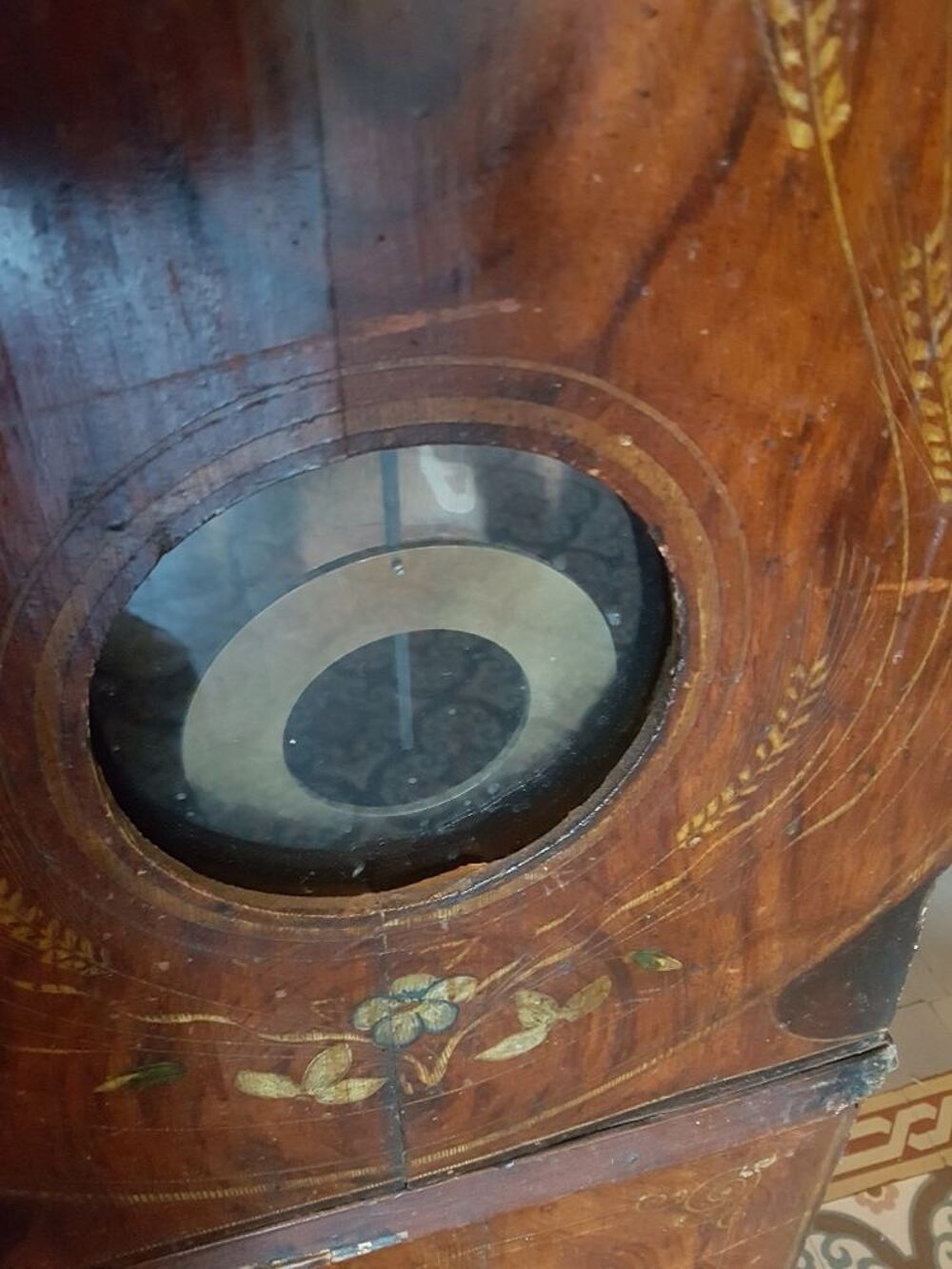 Tr&egrave;s belle Ancienne Horloge Comtoise, en l'&eacute;tat Décoration