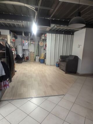   Vend local professionel de 100m2 au sol 100m2 a l'etage Échirolles