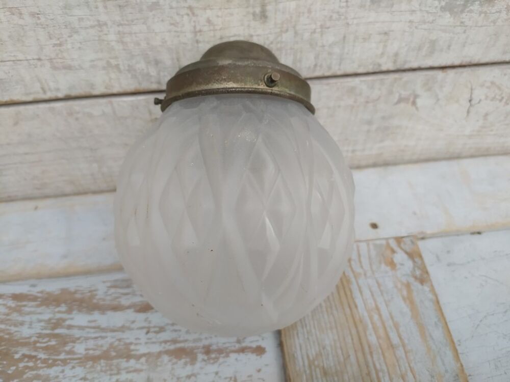 Lampe Suspension Globe Art D&eacute;co Verre Opalescent 
Décoration
