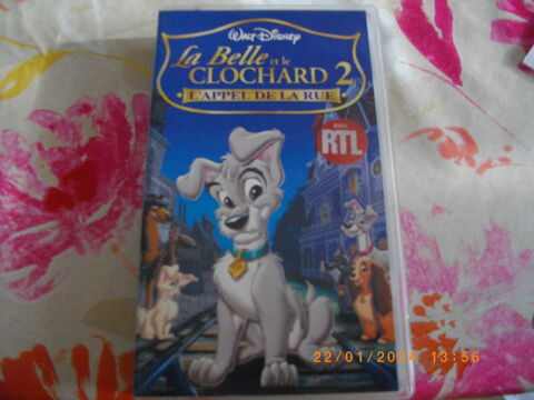 CASSETTE VIDEO VHS DE :  LA BELLE ET LE CLOCHARD  Perros-Guirec (22)
