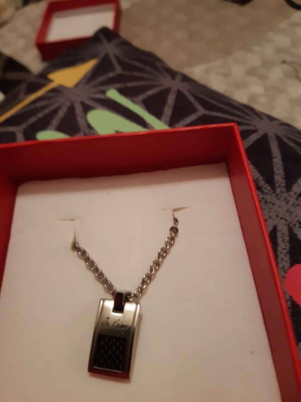 Chaine argent neuf achetez chez cle or Meubles