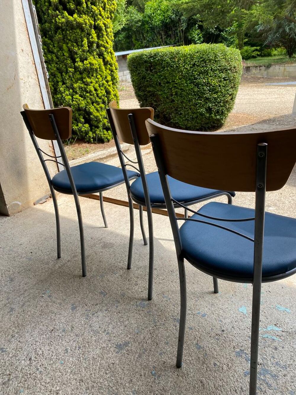 3 chaises de cuisine Meubles