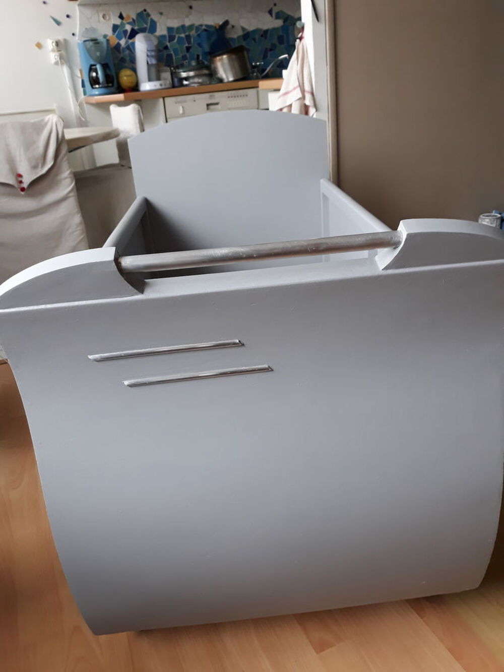 lit de b&eacute;b&eacute; roulotte vintage Mobilier enfants