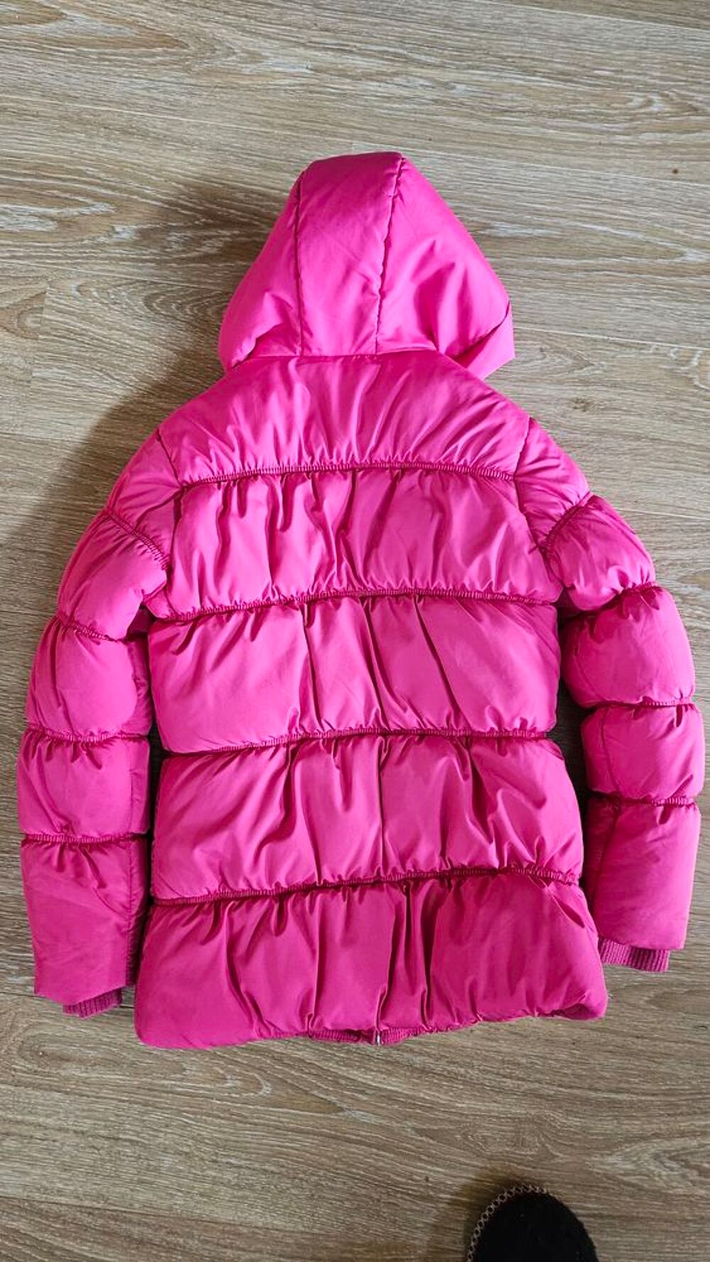 Doudoune tr&egrave;s chaude et confortable. Peu port&eacute;e. Taille XS Vêtements