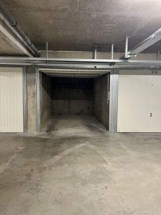  Parking / Garage � louer 14 m� Caluire-et-cuire