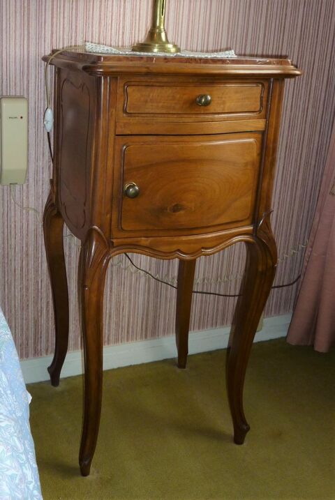 Chevet de lit noyer massif Style L XV fin XIXme 190 Voiron (38)