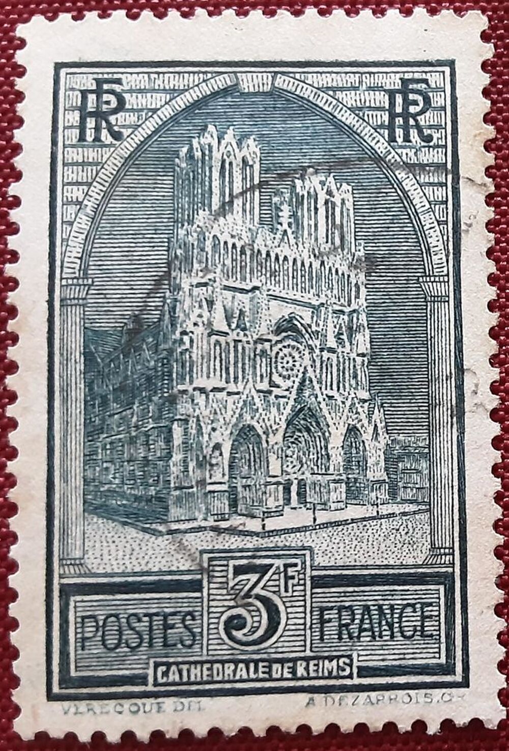TIMBRE &agrave; collection REIMS cath&eacute;drale 3f 