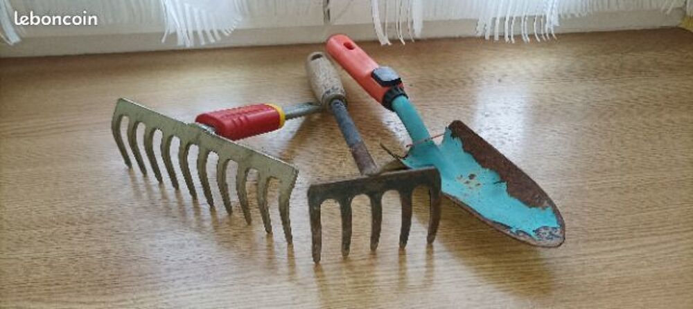 OUTILS DE JARDINAGE Jardin