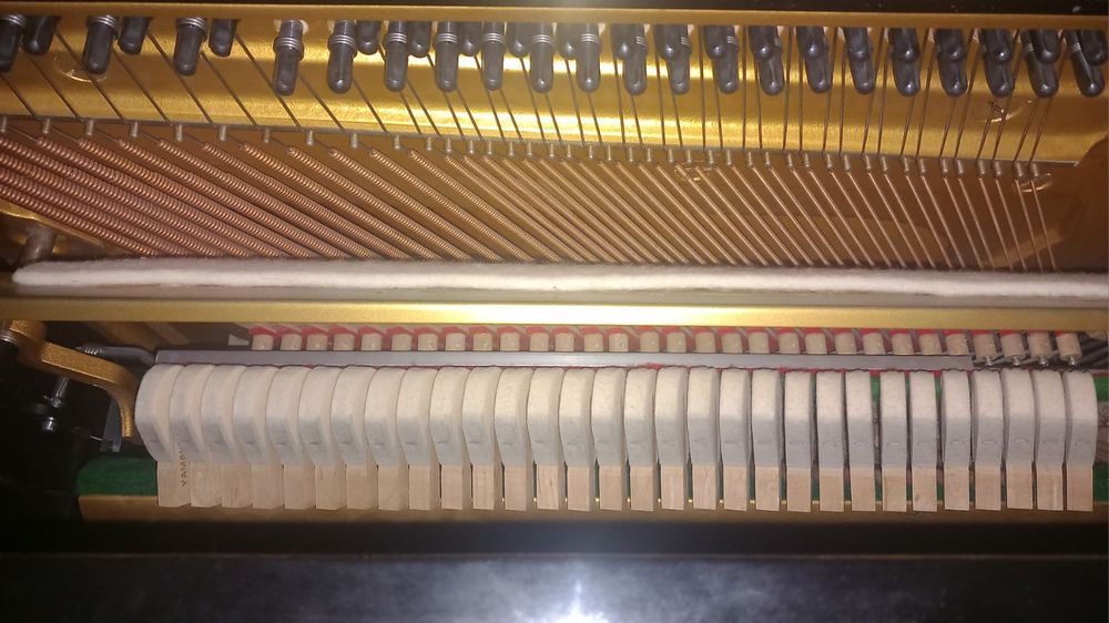 YAMAHA U1 silent (avec syst&egrave;me silencieux) Instruments de musique
