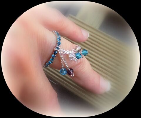 BAGUE CRISTAL SWAROVSKI - ARGENT 925
40 Alata (20)