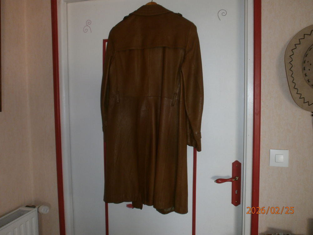Manteau cuir maron T . L Vêtements