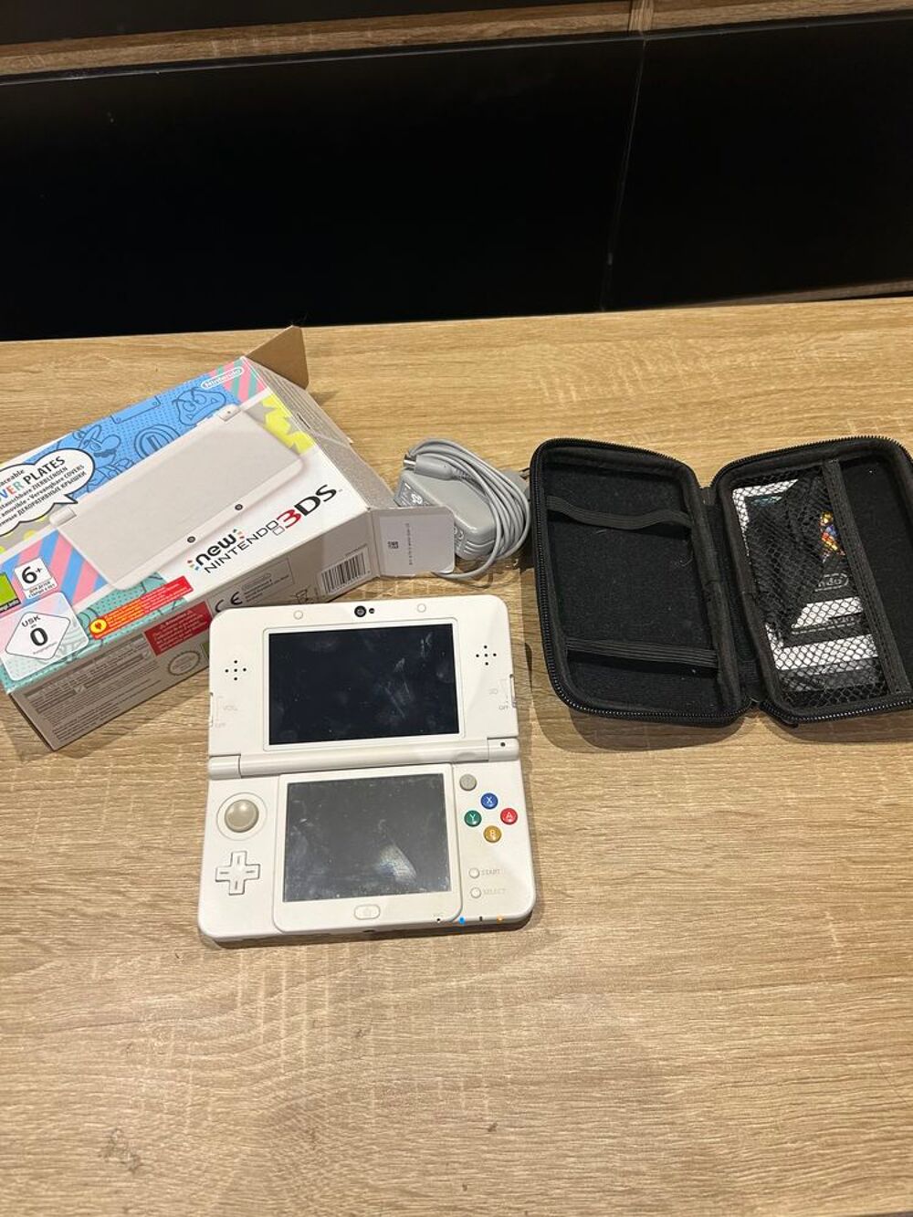 Console 3DS+housse Consoles et jeux vidéos