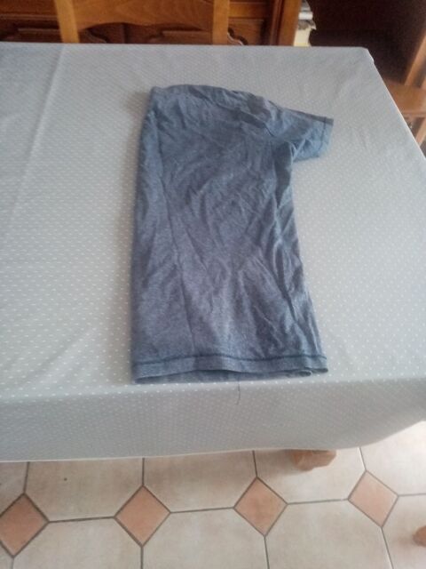 Tee shirt l tex official avec motif  2 Herblay (95)