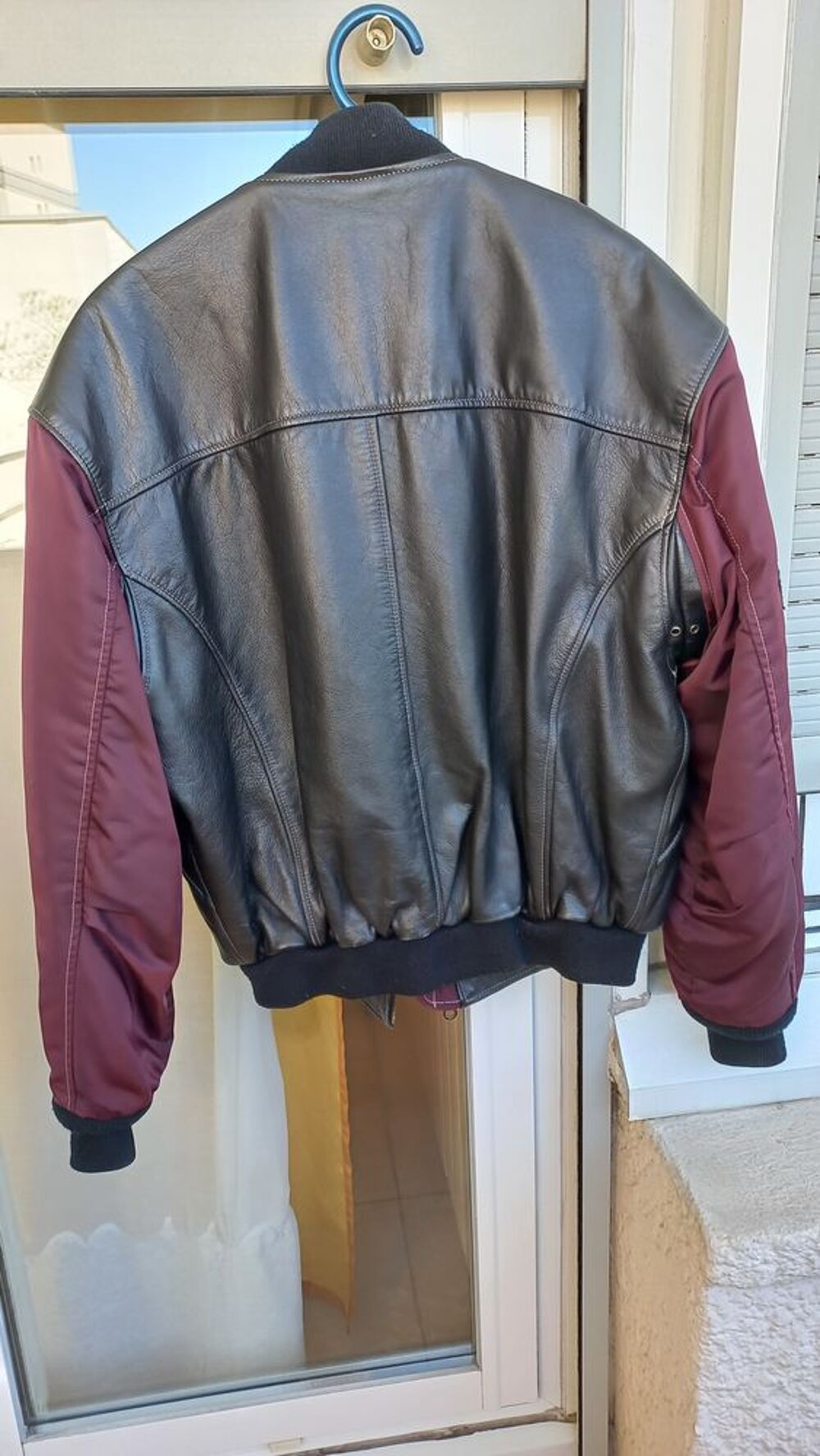 BLOUSON GUESS Vêtements