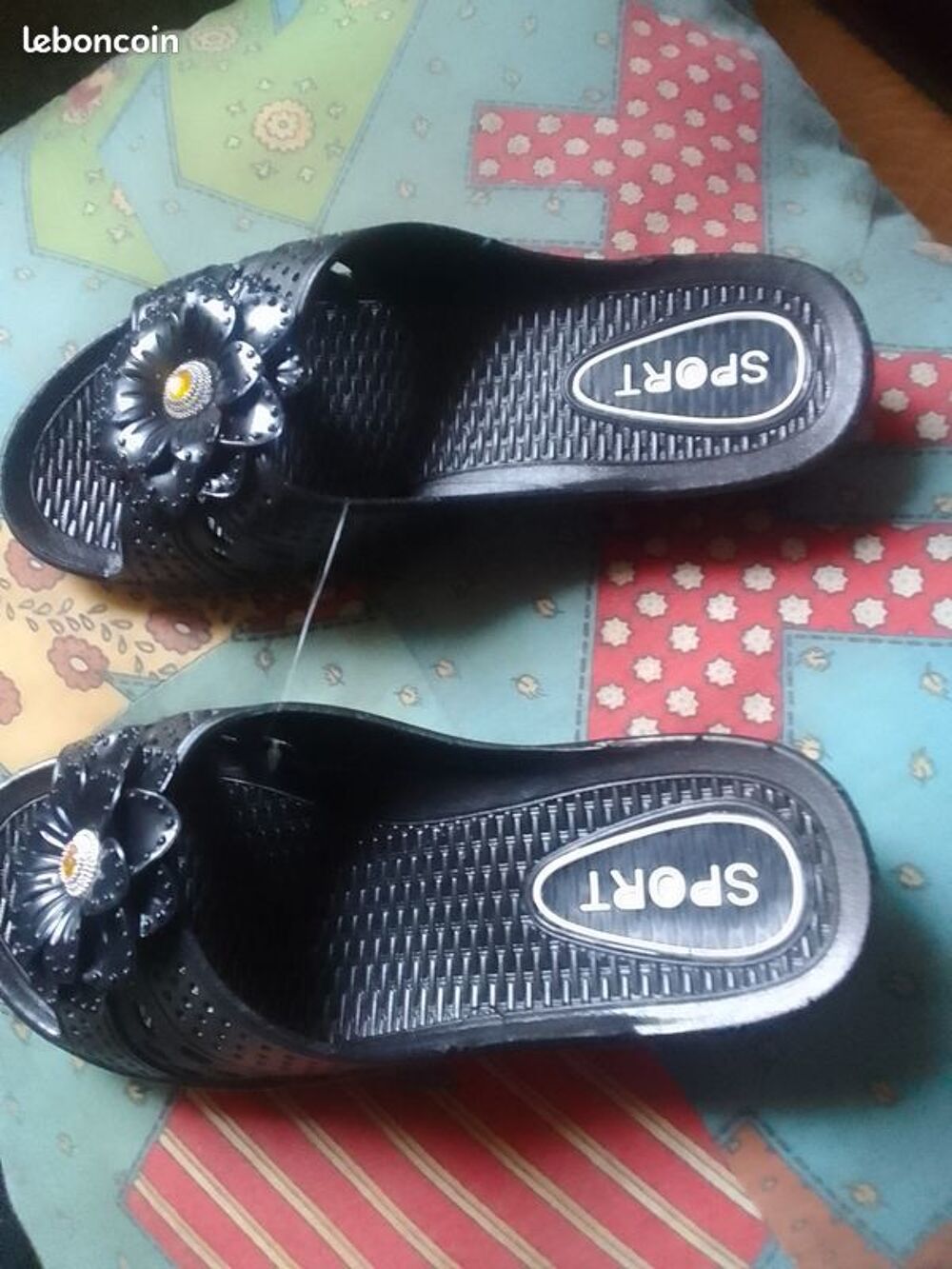 propose sandale a trou Chaussures
