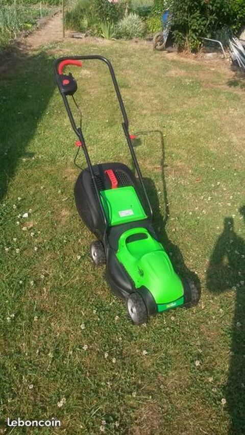 Tondeuse electrique / Livraison 8 Lyon 4 (69)