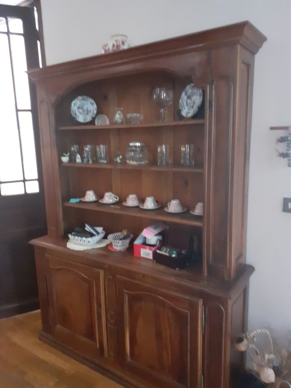 magnifique vaisselier ancien Meubles