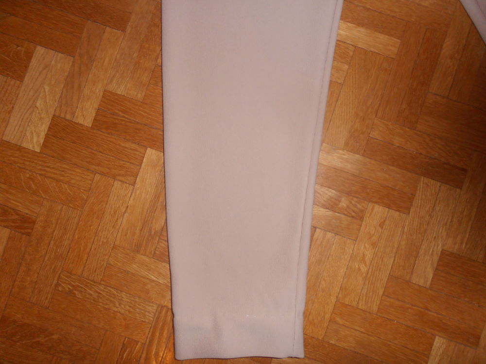Cale&ccedil;on beige Vêtements