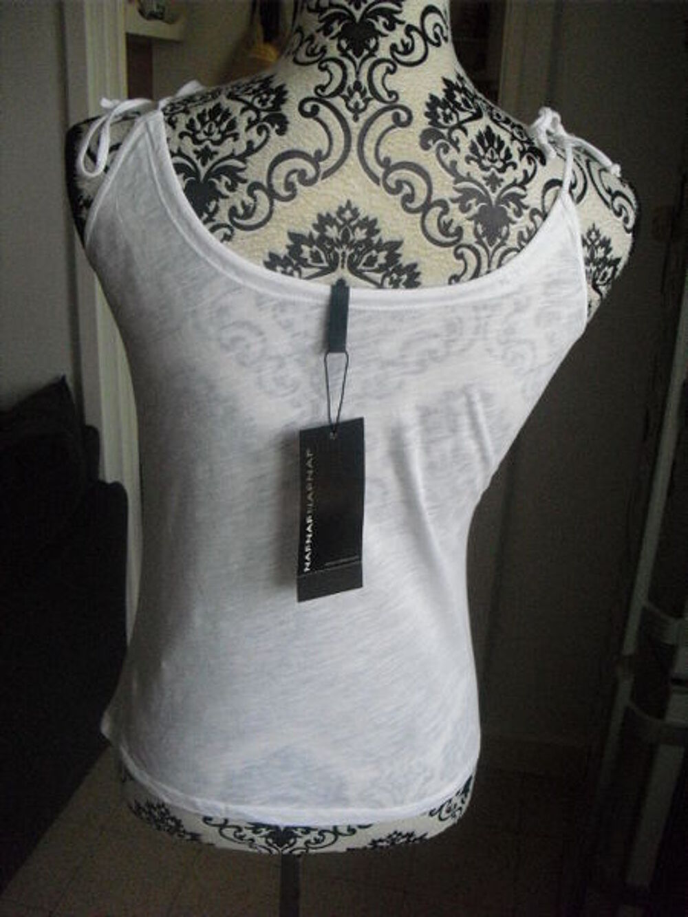 top blanc a motifs bretelles liens a nouer NEUF NAF NAF T S Vêtements