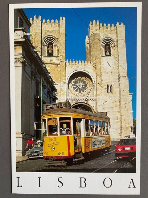 Tramway N28 LISBOA - S  Catedral- Carte Postale 3 Jou-ls-Tours (37)