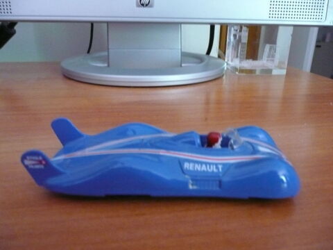 Voiture miniature 1/43 Renault  l'Etoile Filante 18 Saint-Symphorien-d'Ozon (69)
