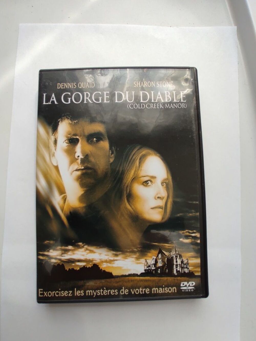Dvd film Q:3 tr&egrave;s bon &eacute;tat DVD et blu-ray