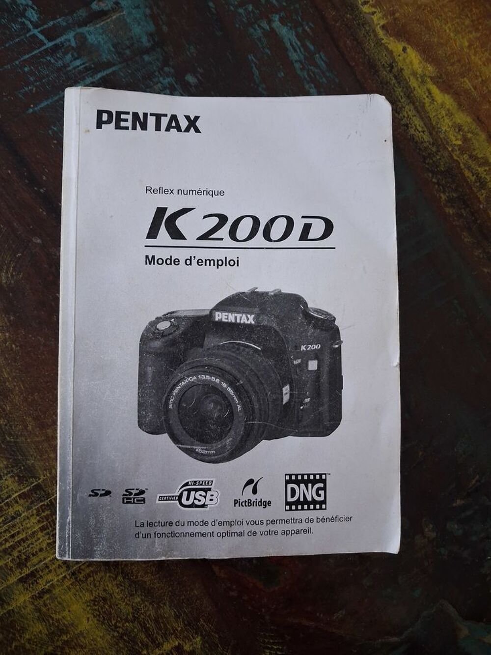 PENTAX K200D avec housse, objectif 18-250, objectif fish-eye Photos/Video/TV