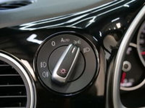 COCCINELLE II COCCINELLE CABRIOLET 1.2 TSI 105 COUTURE DSG7 2012 occasion 69330 Pusignan