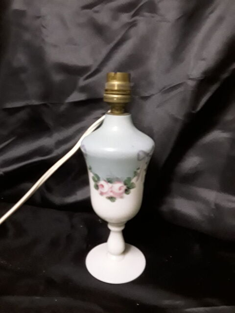 LAMPE DE STYLE ROMANTIQUE 15 Ermont (95)