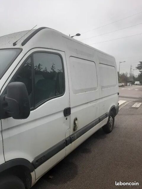 Renault Master MASTER FGN L2H2 3.5t 2.5 dCi 120 E4 CONFORT 2007 occasion Laneuveville-devant-Nancy 54410