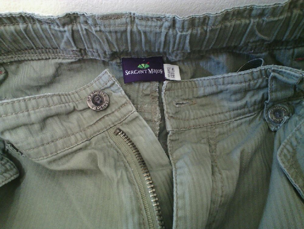 Bermuda kaki Sergent Major 10 ans - TBE Vêtements enfants