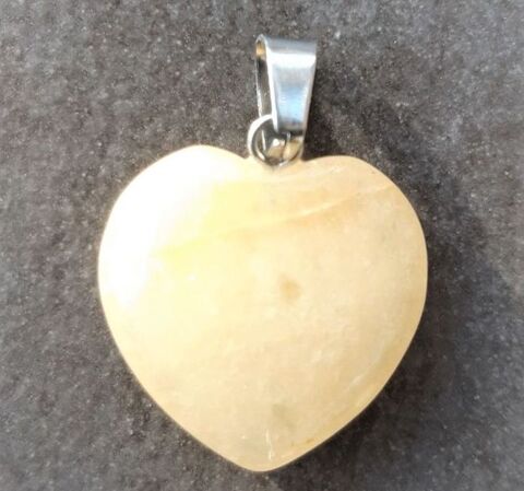pendentif neuf pierre Calcite miel en forme de coeur  4 La Seyne-sur-Mer (83)