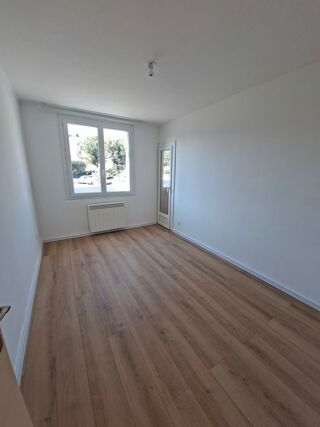  Appartement à louer 3 pièces 54 m² Manosque
