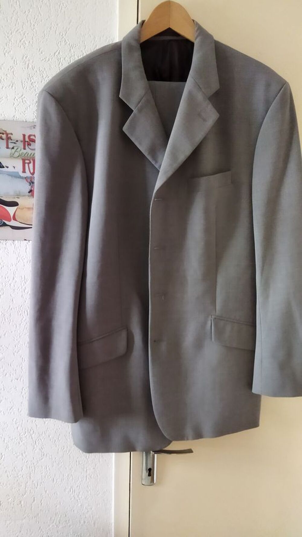 COSTUME Gris
Vêtements