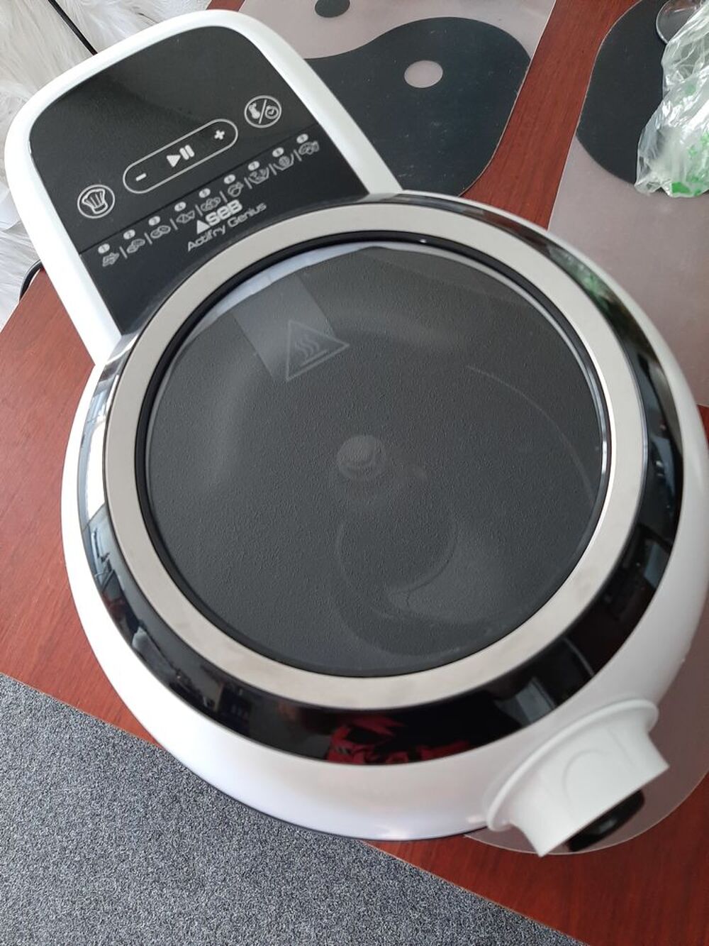 Friteuse seb actifry sans ou peu d'huile Electrom�nager