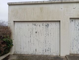  Parking / Garage  louer 17 m