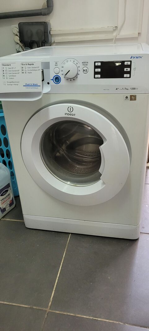 MACHINE A LAVER 100 Cournonterral (34)