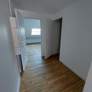  Appartement à louer 2 pièces 43 m²
